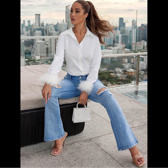 NWOT Faux Fur Sleeve Button Up Blouse - Picture 6 of 6